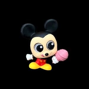 Disney Doorables Let’s Go Series – Amusement Getaway – Mickey Mouse